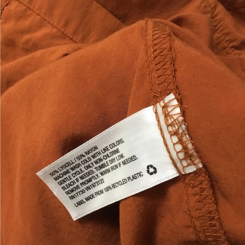 A NEW DAY Rust Button Blouse - Picture 4 of 5